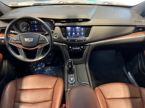 Used 2021 Cadillac XT5 Premium Luxury FWD image 18