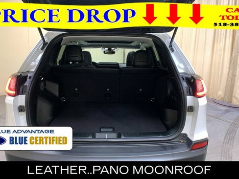 Used 2022 Jeep Cherokee Latitude w/ Sun & Sound Group AWD/4WD image 16