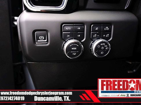 Used 2025 GMC Sierra 2500 Denali w/ Denali Reserve Package image 25