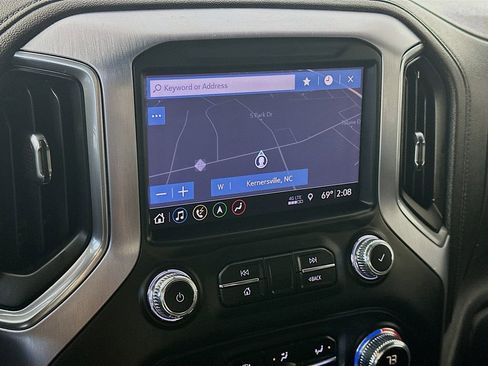 Used 2019 GMC Sierra 1500 SLT w/ SLT Premium Package image 19