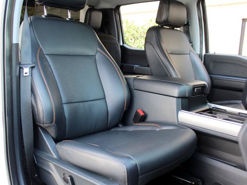 Used 2025 Ford F250 Lariat AWD/4WD image 39