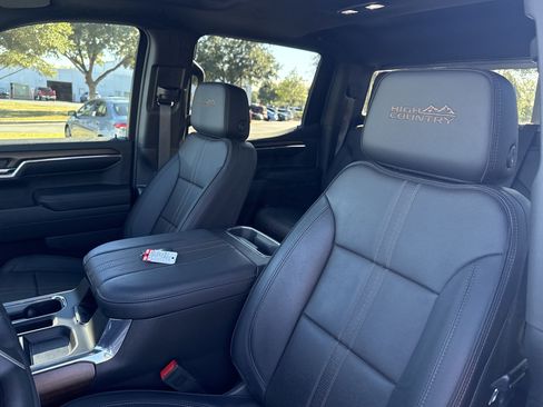 Used 2024 Chevrolet Silverado 1500 High Country image 14