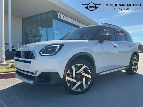 Certified 2025 MINI Cooper Countryman S image 1