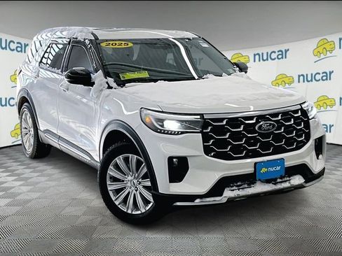 Used 2025 Ford Explorer Platinum w/ LUX Leather Package AWD/4WD image 1