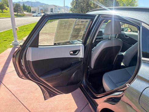 Used 2021 Hyundai Kona Ultimate AWD/4WD image 20