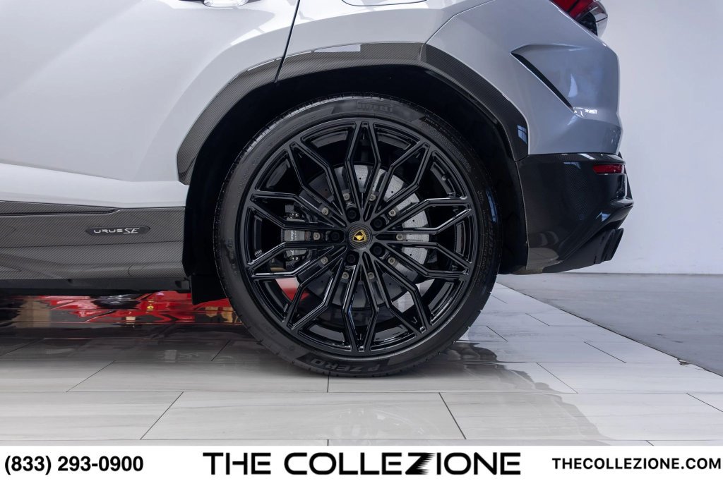 Used 2026 Lamborghini Urus SE AWD/4WD image 21