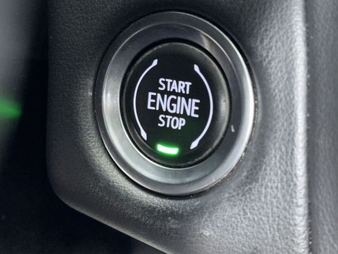 Used 2021 Chevrolet Tahoe Premier w/ Premium Package image 36