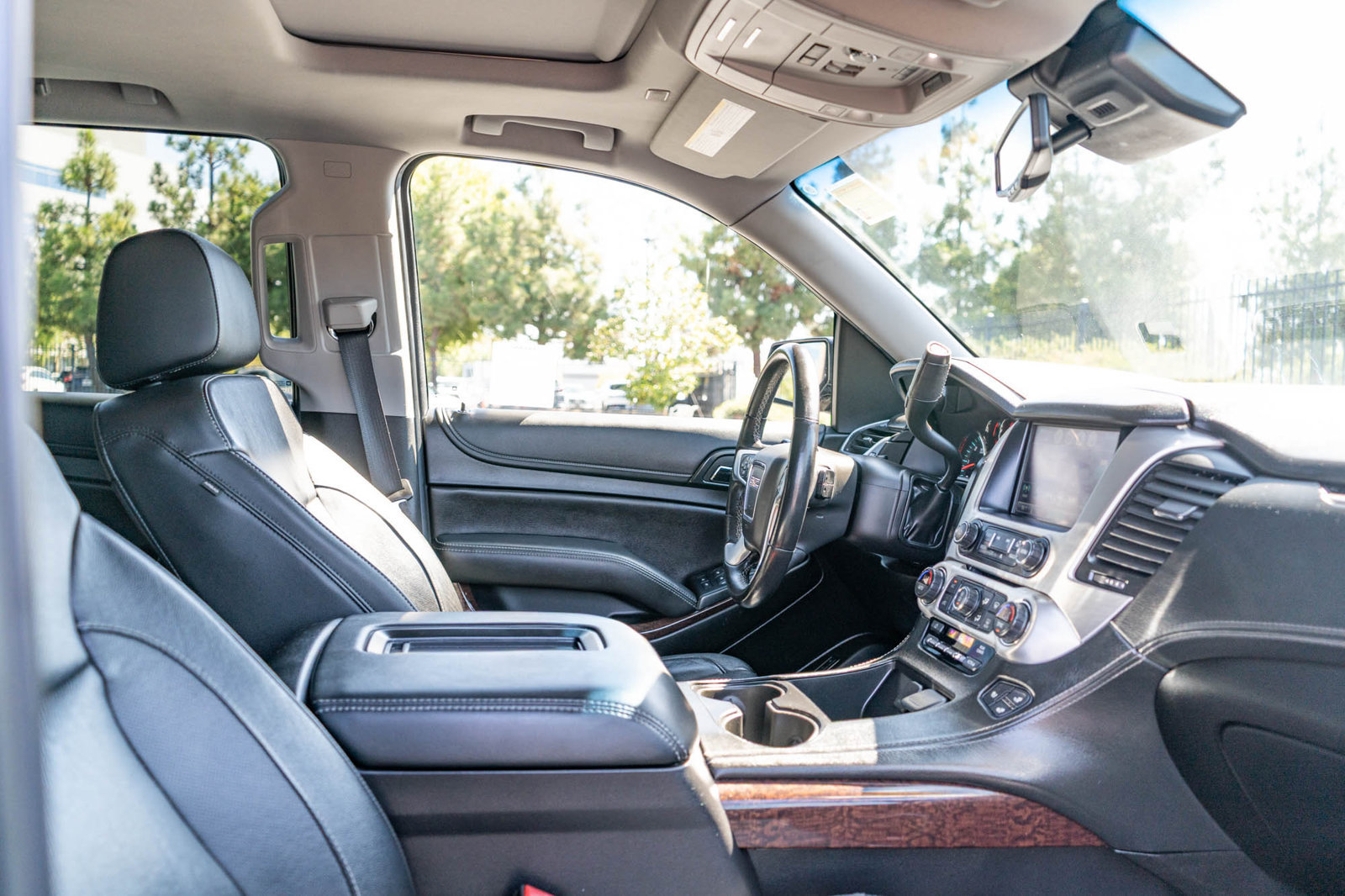 Used 2019 GMC Yukon SLT AWD/4WD image 22