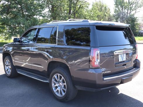 Used 2018 GMC Yukon Denali image 8