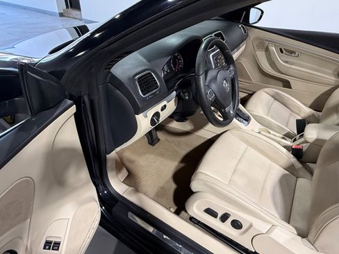 Used 2014 Volkswagen Eos Komfort FWD image 21