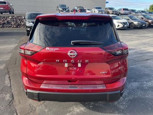 New 2026 Nissan Rogue SV image 4