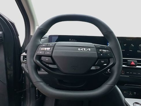 New 2026 Kia Sportage EX w/ EX Panoramic Sunroof Package AWD/4WD image 9