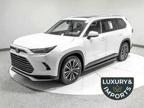 Used 2024 Toyota Grand Highlander AWD Hybrid image 1