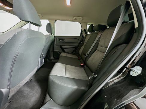 Used 2024 Nissan Rogue SV image 26