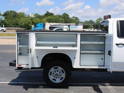 Used 2025 Chevrolet Silverado 2500 W/T w/ WT Convenience Package AWD/4WD image 13