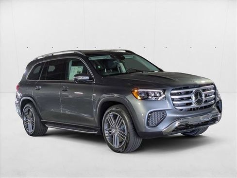 New 2026 Mercedes-Benz GLS 450 4MATIC image 7