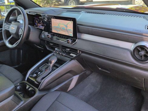 Used 2024 Chevrolet Colorado LT w/ LT Convenience Package II image 26