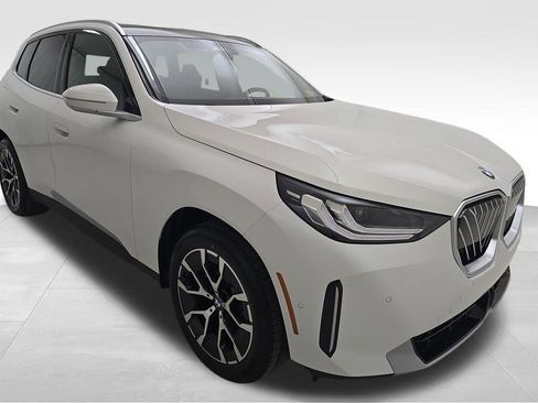 New 2026 BMW X3 xDrive30 w/ Convenience Package image 2