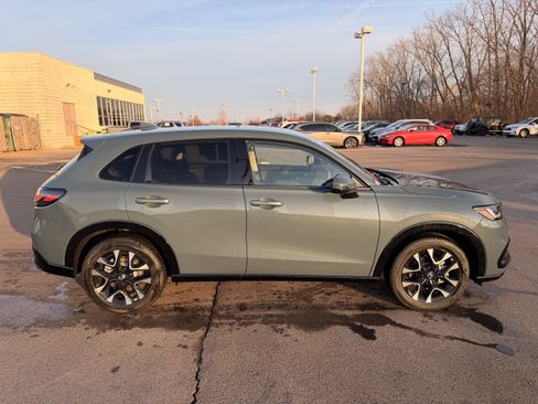 Used 2026 Honda HR-V EX-L image 2