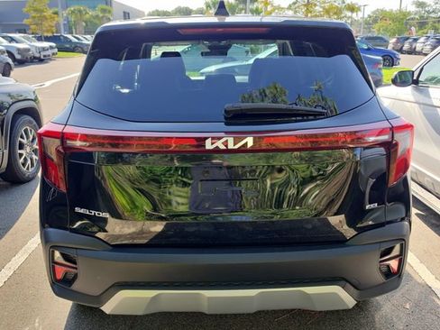 Certified 2024 Kia Seltos LX AWD/4WD image 4