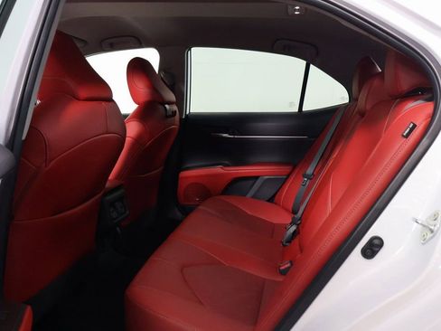 Used 2021 Toyota Camry XSE image 11