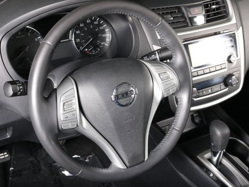 Used 2017 Nissan Altima 2.5 SV image 16