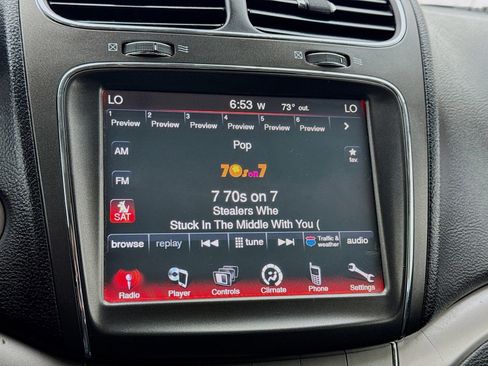 Used 2020 Dodge Journey Crossroad FWD image 11