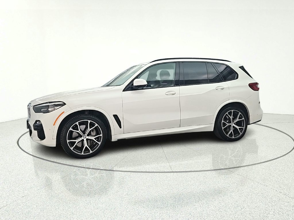 Used 2019 BMW X5 xDrive50i w/ M Sport Package AWD/4WD image 4