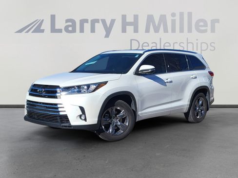Used 2019 Toyota Highlander Limited Platinum image 1