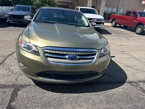 Used 2012 Ford Taurus Limited FWD image 8