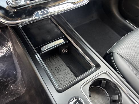 New 2026 Lincoln Corsair Premiere image 23