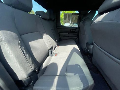 Used 2024 Toyota Tacoma SR AWD/4WD image 27
