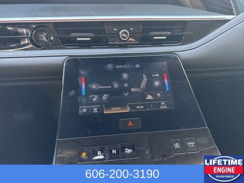 Used 2025 INFINITI QX80 Sensory image 19