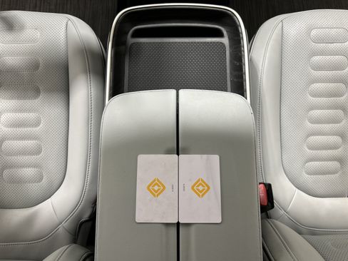Used 2023 Rivian R1S Adventure AWD/4WD image 30