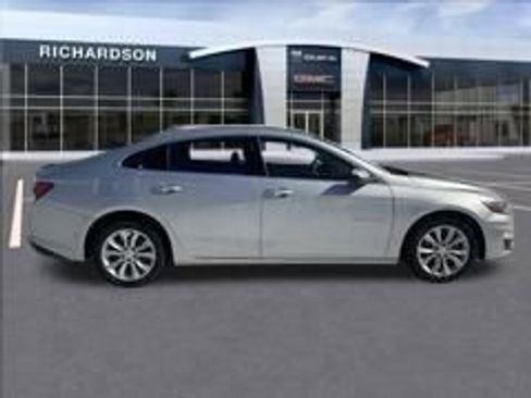 Used 2022 Chevrolet Malibu LT image 6