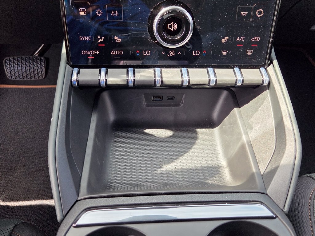 New 2026 GMC Terrain AT4 AWD/4WD image 19