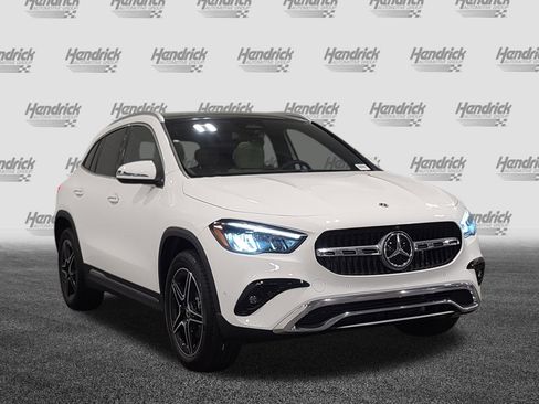 New 2026 Mercedes-Benz GLA 250 image 2