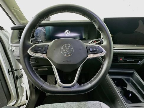 Certified 2025 Volkswagen Tiguan S AWD/4WD image 11