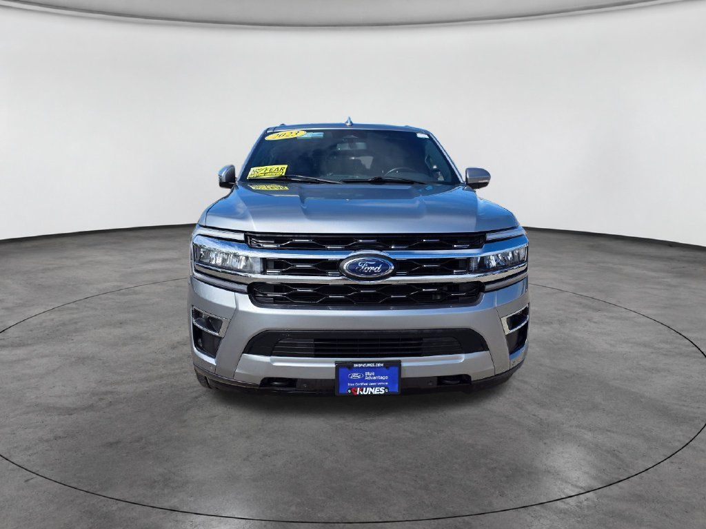 Used 2023 Ford Expedition Limited AWD/4WD image 2