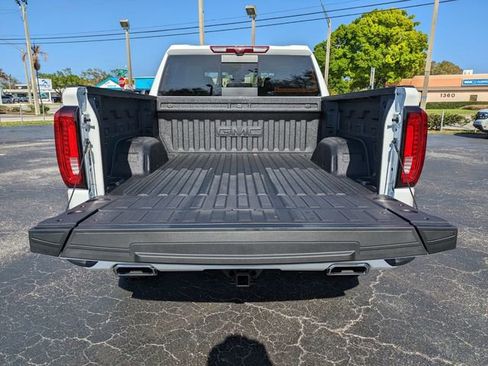 New 2026 GMC Sierra 1500 AT4 w/ AT4 Premium Package image 13