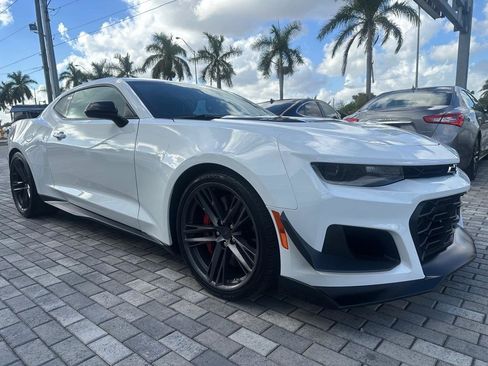 Used 2019 Chevrolet Camaro ZL1 image 1