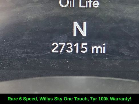 Certified 2025 Jeep Wrangler Willys AWD/4WD image 34