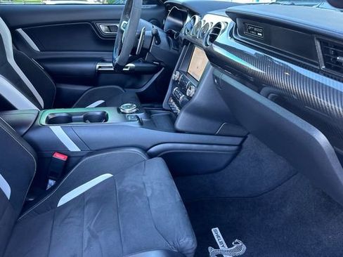 Used 2021 Ford Mustang Shelby GT500 w/ Technology Package image 16