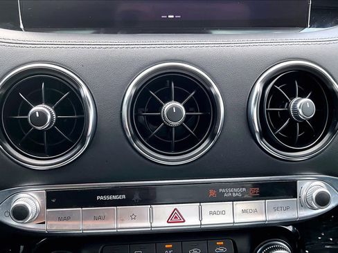 Used 2023 Kia Stinger GT2 image 33