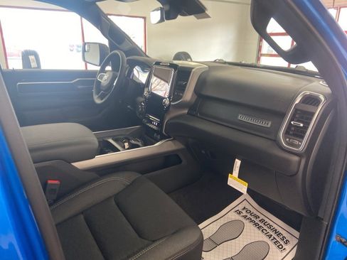 New 2026 RAM 1500 4x4 Crew Cab image 25