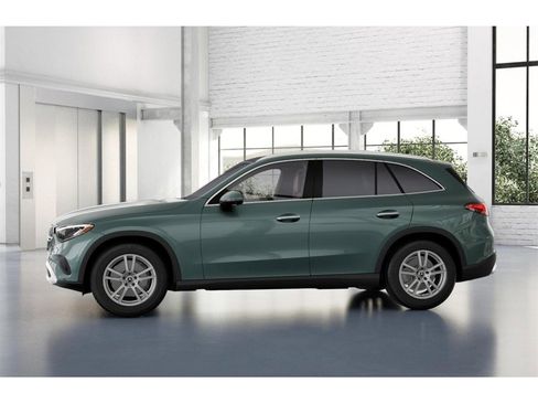 New 2026 Mercedes-Benz GLC 300 4MATIC image 35