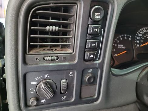 Used 2005 Chevrolet Silverado 1500 LS w/ Light Duty Power Package image 30