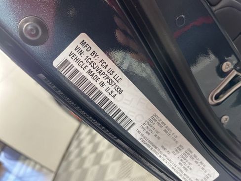 Used 2023 Jeep Wagoneer 4WD w/ Convenience Group I image 35