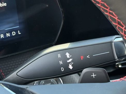 New 2026 Chevrolet Equinox RS w/ Convenience Package III FWD image 18