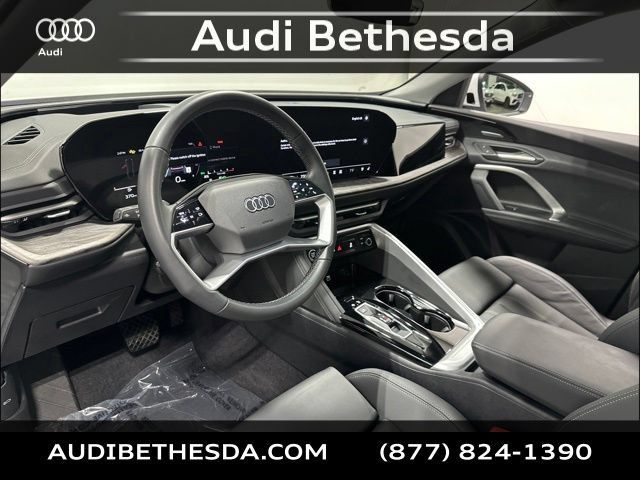 Used 2025 Audi Q5 Premium Plus w/ Premium Plus AWD/4WD image 12